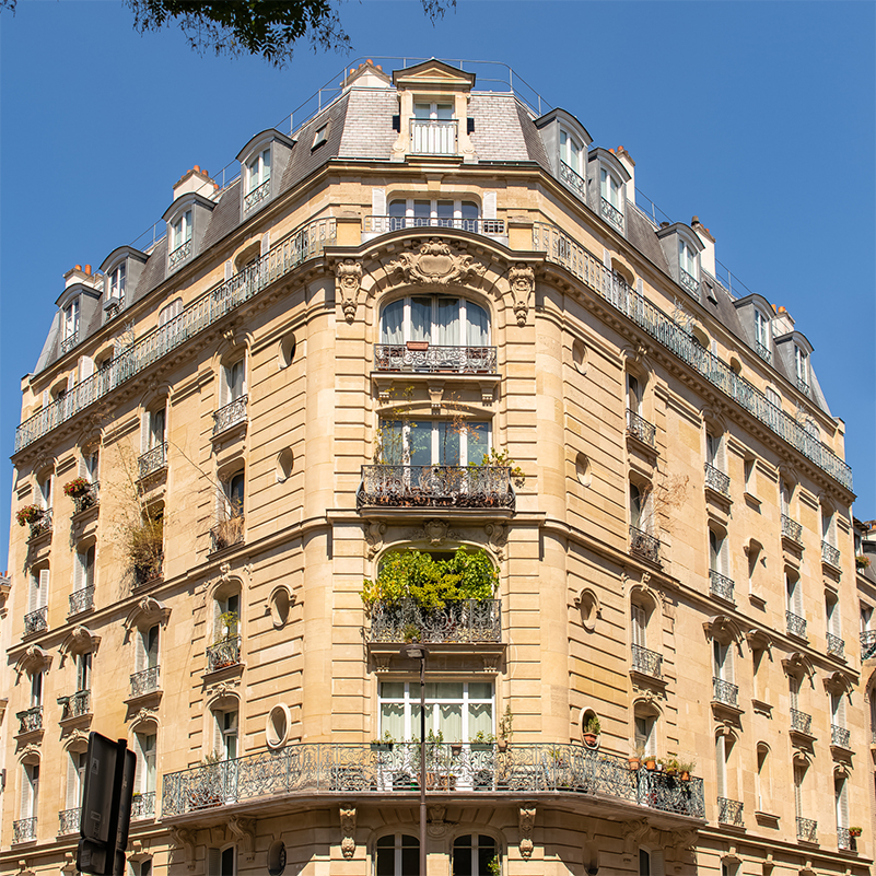 Immeuble haussmannien à Paris