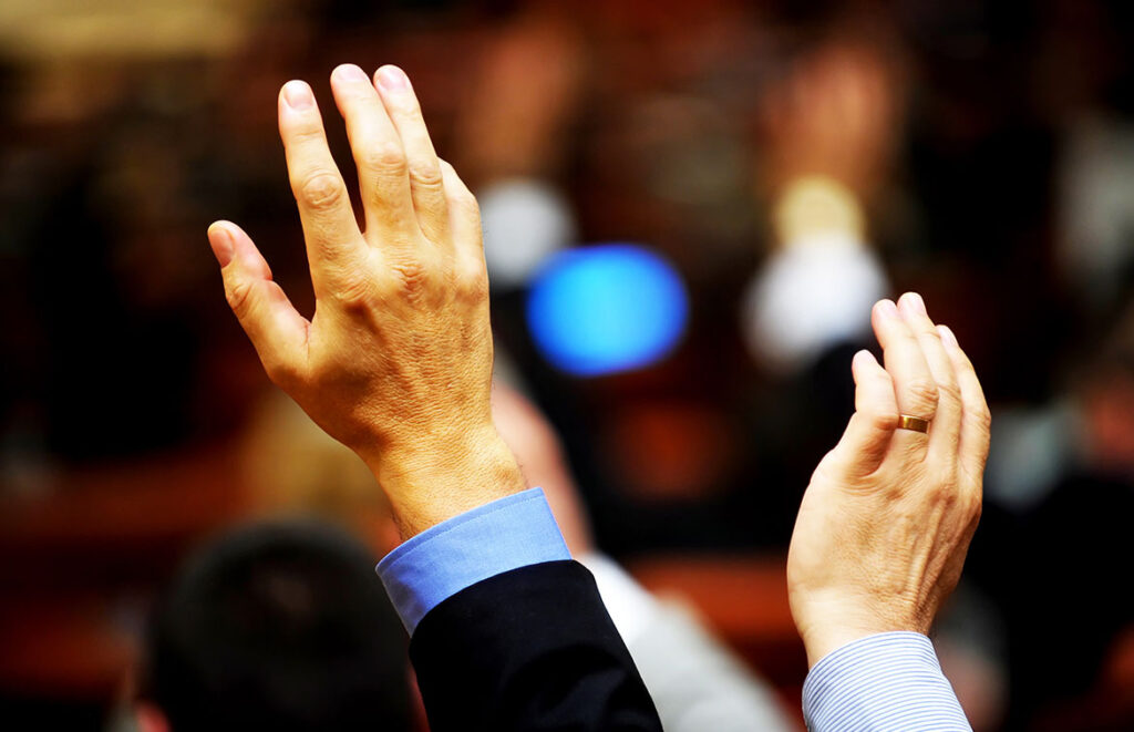 PAC en copropriété : qui décide et comment voter en Assemblée Générale ?